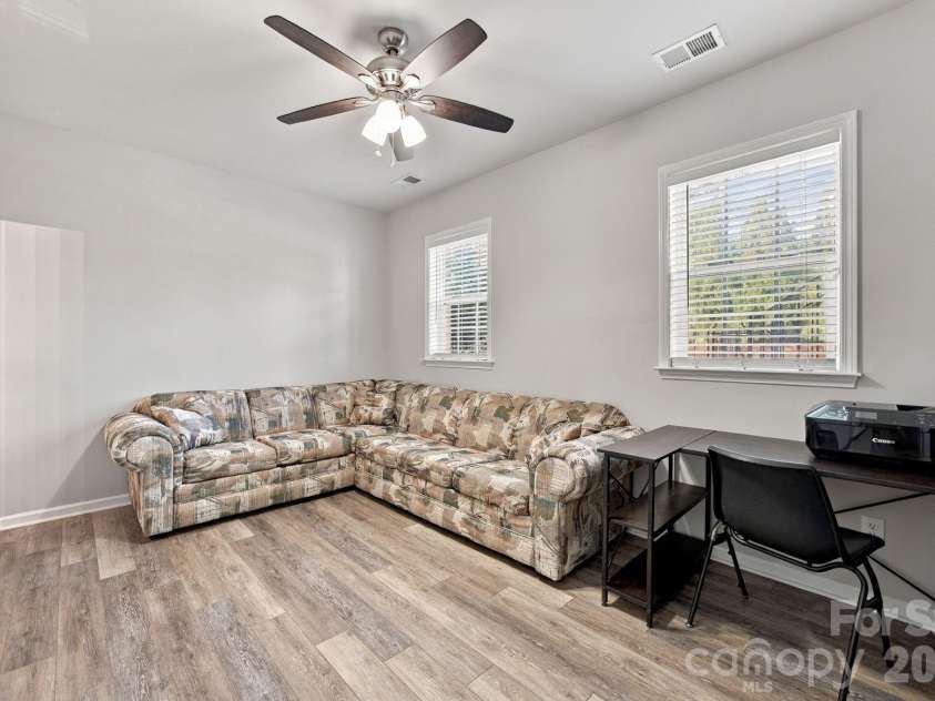 14543 Durant Boulevard, Charlotte, NC 28277.  MLS# CAR4426222, YatesRealty ID 52502. Lower Level Flex Space