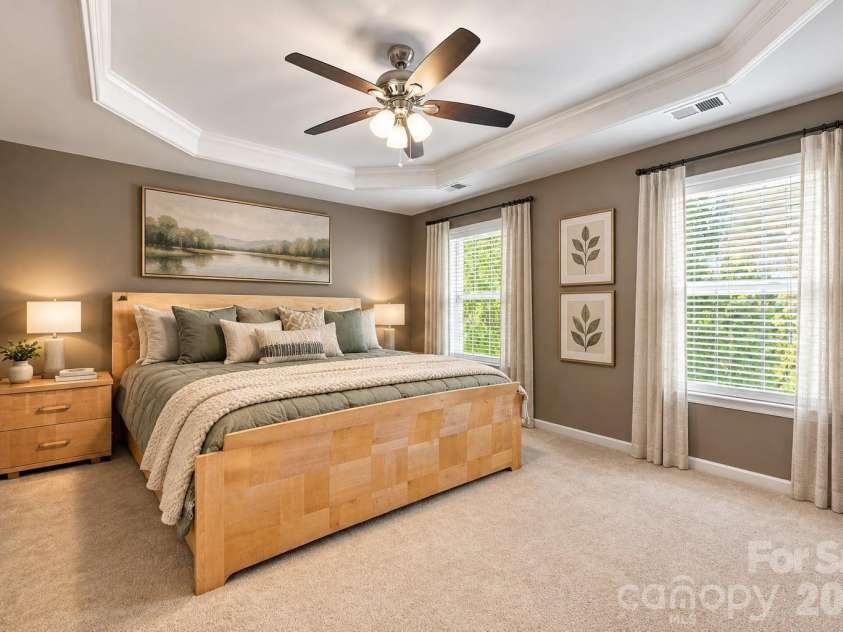 14543 Durant Boulevard, Charlotte, NC 28277.  MLS# CAR4426222, YatesRealty ID 52502. Spacious Primary Suite