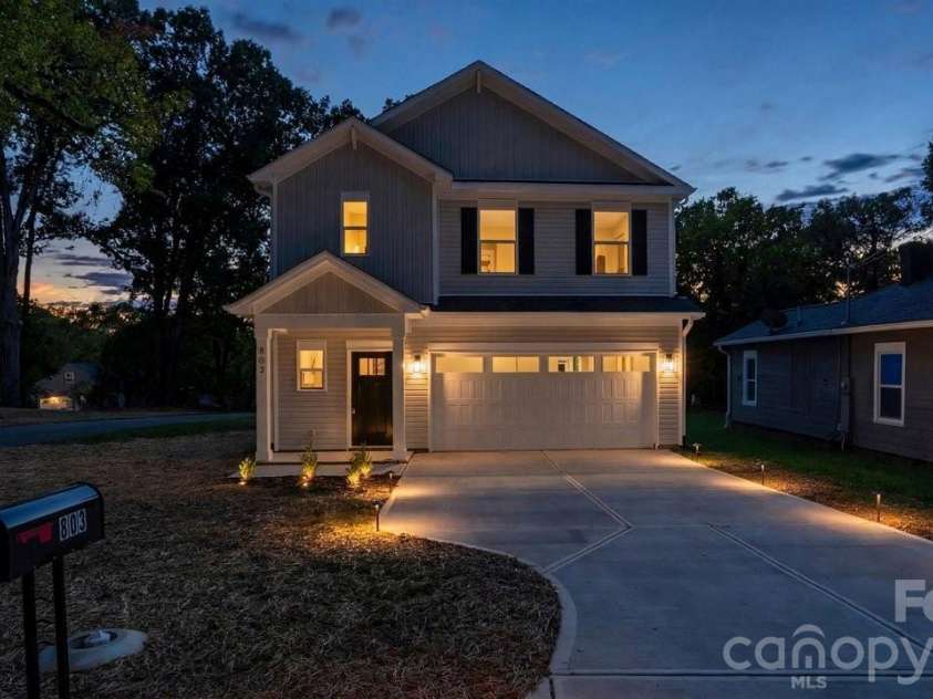 803 Key Street, Charlotte, NC 28208.  MLS# CAR4422508, YatesRealty ID 52503. 