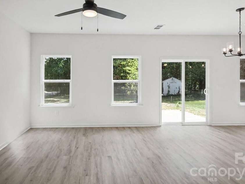 803 Key Street, Charlotte, NC 28208.  MLS# CAR4422508, YatesRealty ID 52503. 
