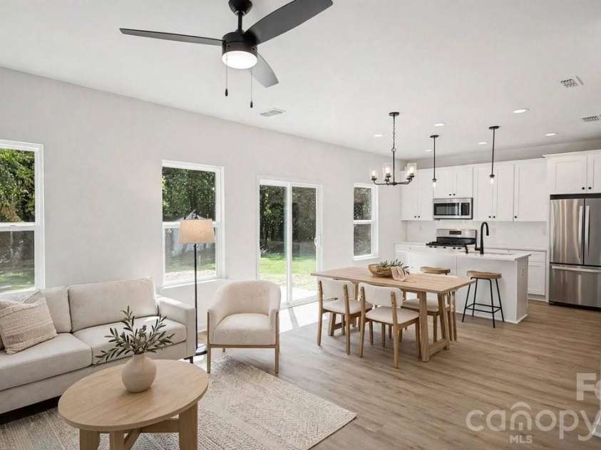 803 Key Street, Charlotte, NC 28208.  MLS# CAR4422508, YatesRealty ID 52503. 