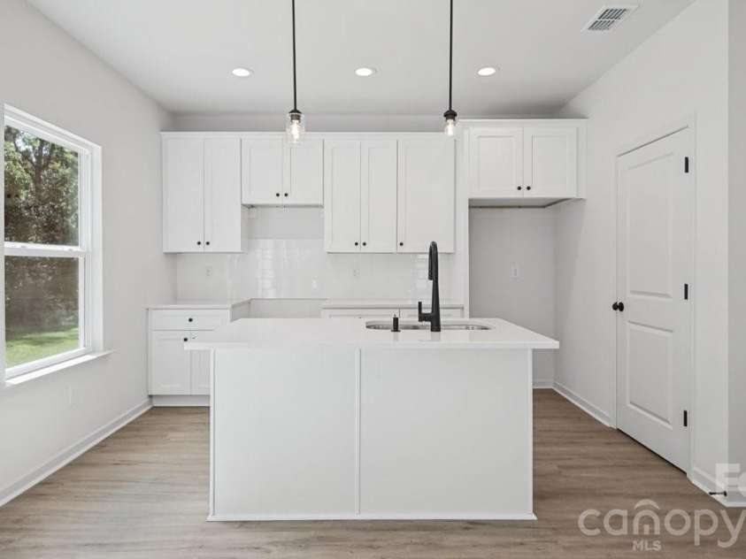 803 Key Street, Charlotte, NC 28208.  MLS# CAR4422508, YatesRealty ID 52503. 