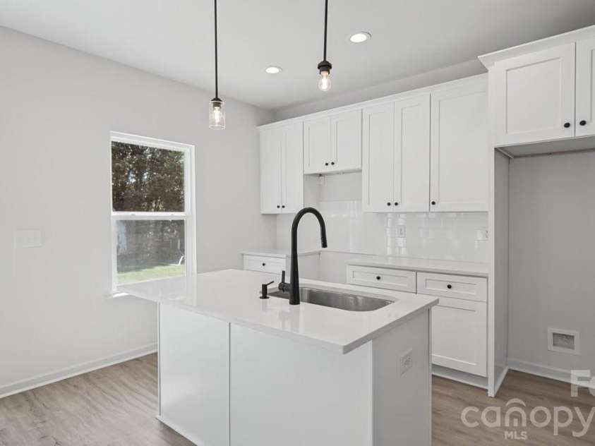 803 Key Street, Charlotte, NC 28208.  MLS# CAR4422508, YatesRealty ID 52503. 