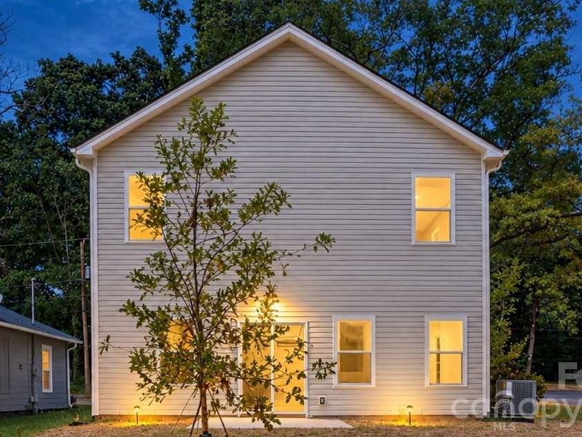 803 Key Street, Charlotte, NC 28208.  MLS# CAR4422508, YatesRealty ID 52503. 