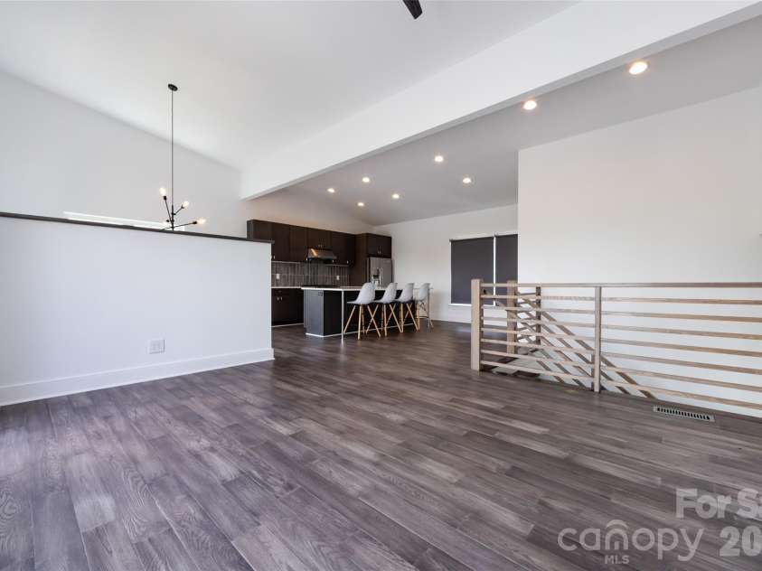 232 Flint Street, Charlotte, NC 28216.  MLS# CAR4425709, YatesRealty ID 52507. 