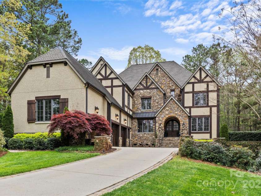 304 Ivy Springs Lane, Waxhaw, NC 28173.  MLS# CAR4239863, YatesRealty ID 5251. 