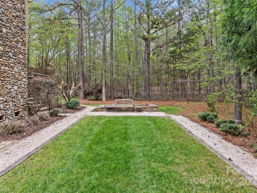 304 Ivy Springs Lane, Waxhaw, NC 28173.  MLS# CAR4239863, YatesRealty ID 5251. 