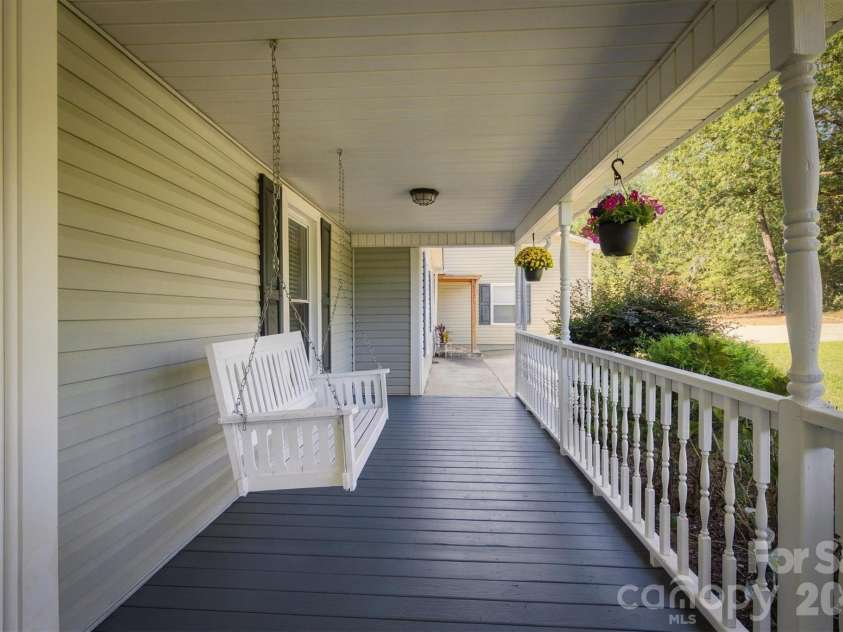 2993 Countryside Drive, Granite Falls, NC 28630.  MLS# CAR4417542, YatesRealty ID 52510. 