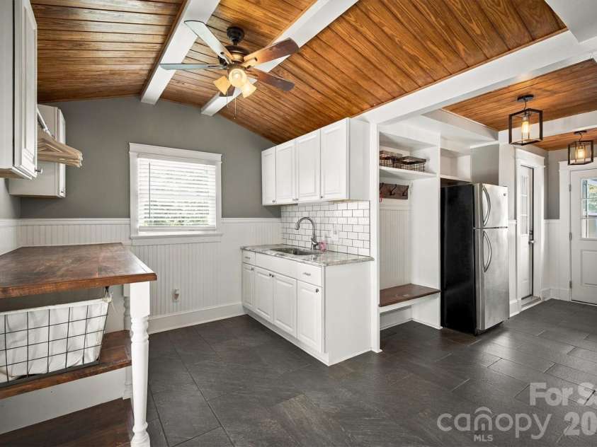 2993 Countryside Drive, Granite Falls, NC 28630.  MLS# CAR4417542, YatesRealty ID 52510. 