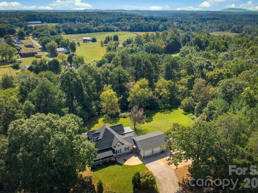 2993 Countryside Drive, Granite Falls, NC 28630.  MLS# CAR4417542, YatesRealty ID 52510. 