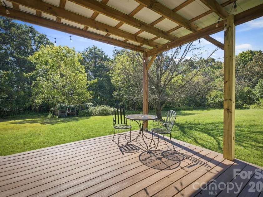 2993 Countryside Drive, Granite Falls, NC 28630.  MLS# CAR4417542, YatesRealty ID 52510. 