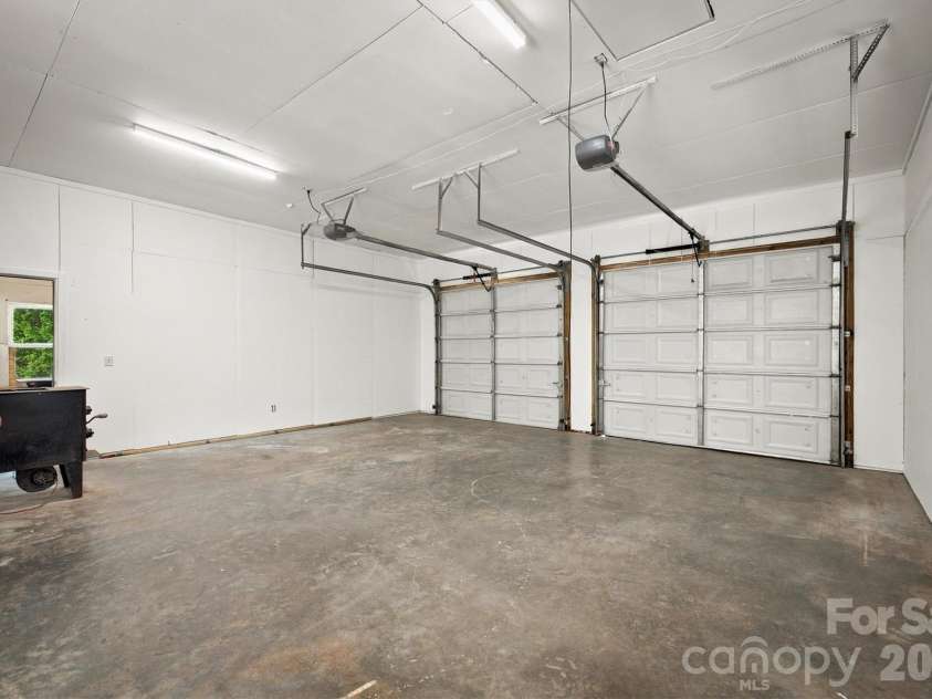 2993 Countryside Drive, Granite Falls, NC 28630.  MLS# CAR4417542, YatesRealty ID 52510. 