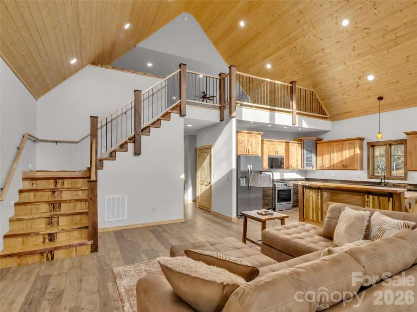 171 Cowtail Cove, Clyde, NC 28721.  MLS# CAR4341951, YatesRealty ID 5252. 