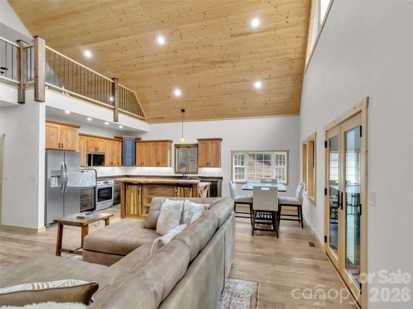 171 Cowtail Cove, Clyde, NC 28721.  MLS# CAR4341951, YatesRealty ID 5252. 