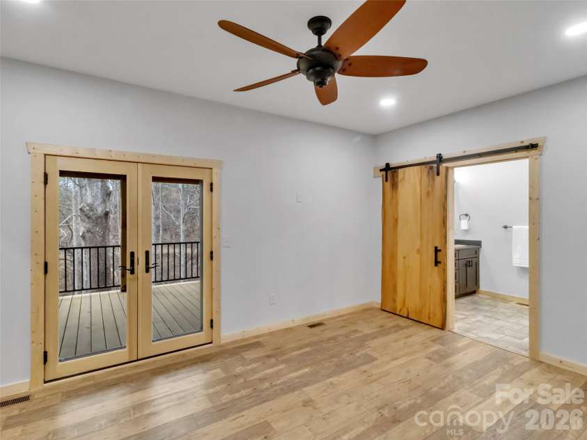 171 Cowtail Cove, Clyde, NC 28721.  MLS# CAR4341951, YatesRealty ID 5252. 