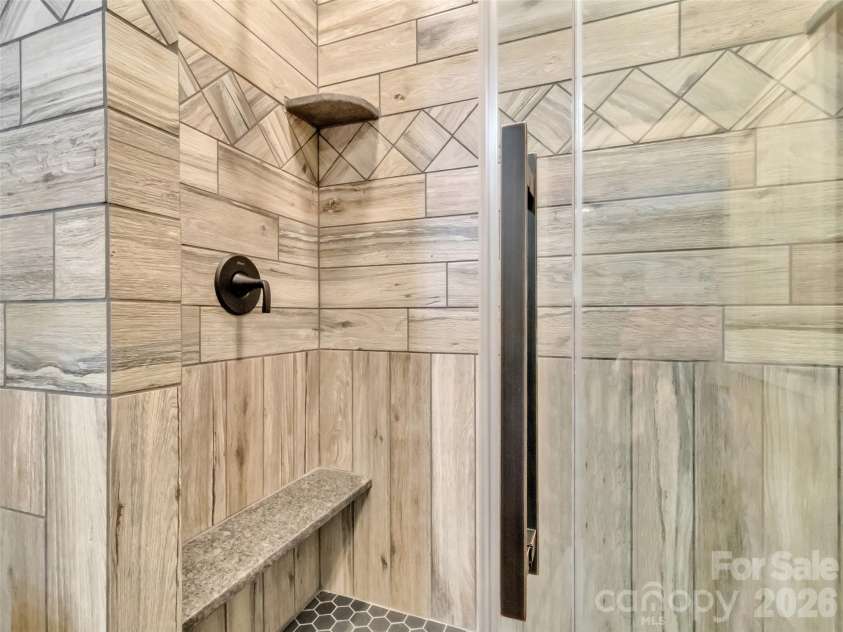 171 Cowtail Cove, Clyde, NC 28721.  MLS# CAR4341951, YatesRealty ID 5252. 