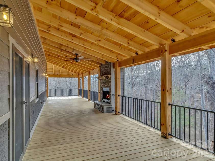 171 Cowtail Cove, Clyde, NC 28721.  MLS# CAR4341951, YatesRealty ID 5252. 