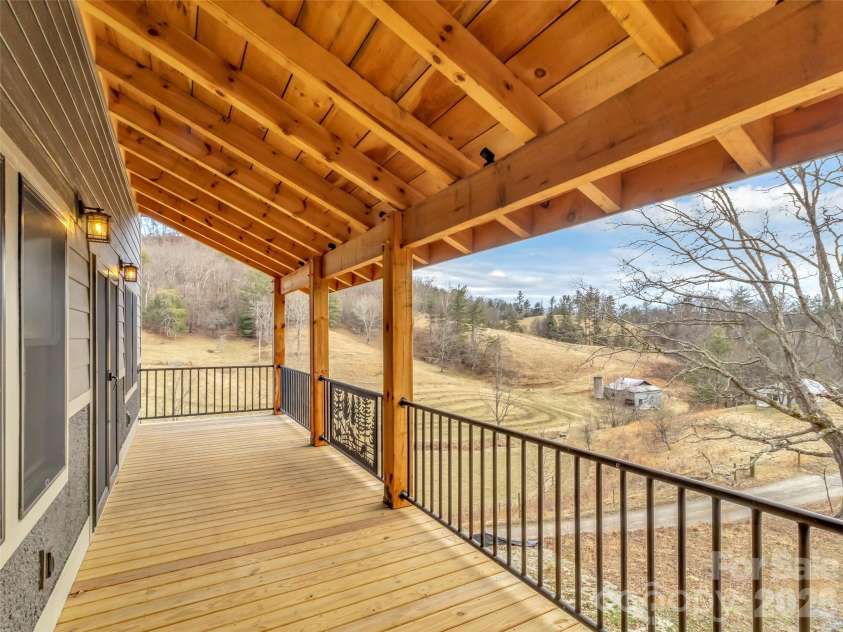 171 Cowtail Cove, Clyde, NC 28721.  MLS# CAR4341951, YatesRealty ID 5252. 