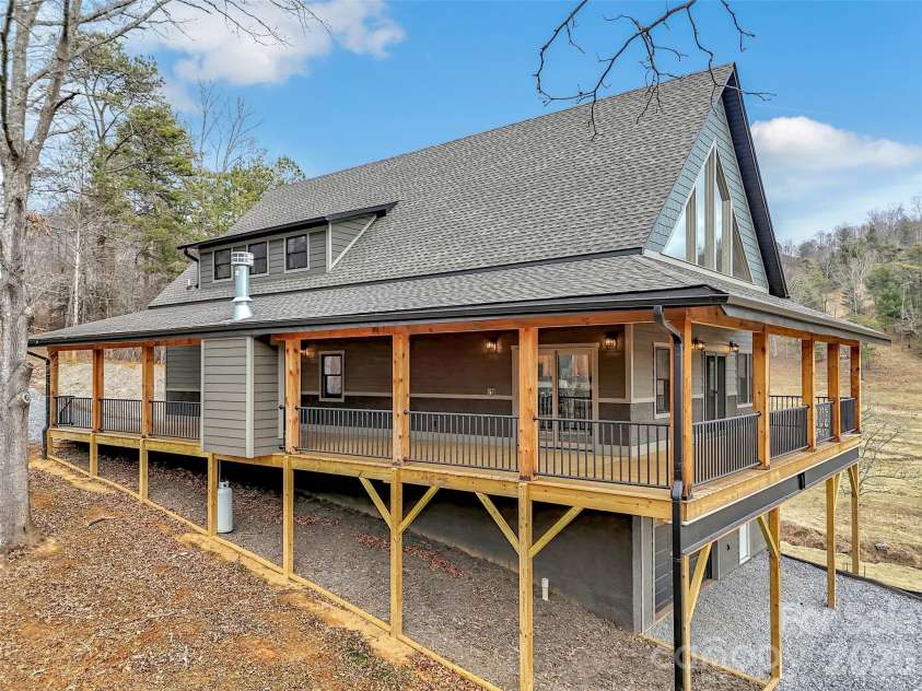 171 Cowtail Cove, Clyde, NC 28721.  MLS# CAR4341951, YatesRealty ID 5252. 