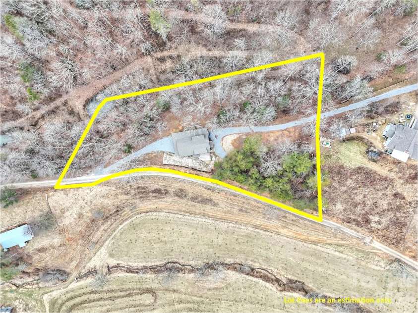 171 Cowtail Cove, Clyde, NC 28721.  MLS# CAR4341951, YatesRealty ID 5252. 