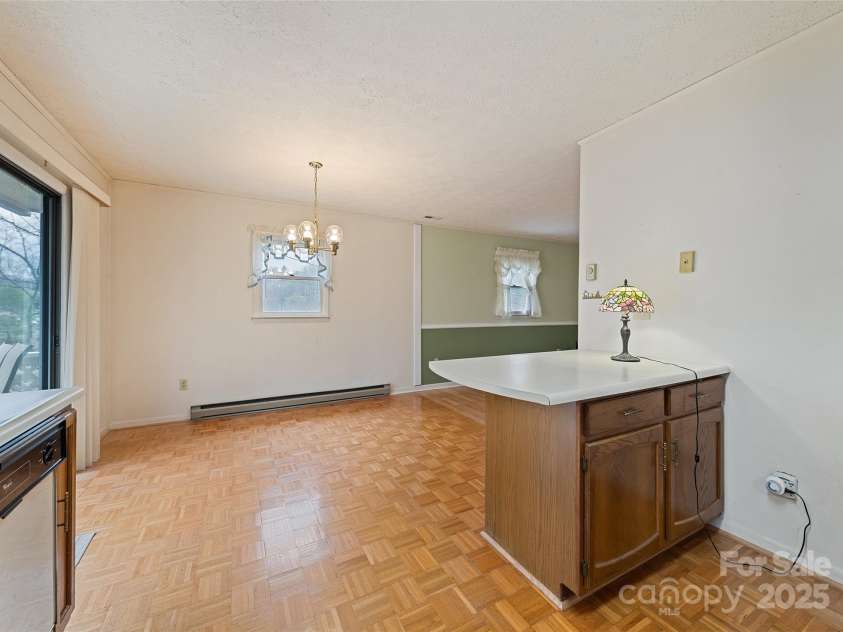 192 Poplar Drive, Clyde, NC 28721.  MLS# CAR4241660, YatesRealty ID 5252. 