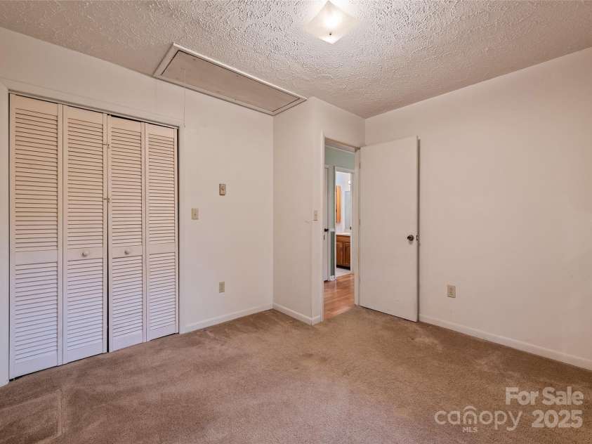 192 Poplar Drive, Clyde, NC 28721.  MLS# CAR4241660, YatesRealty ID 5252. 