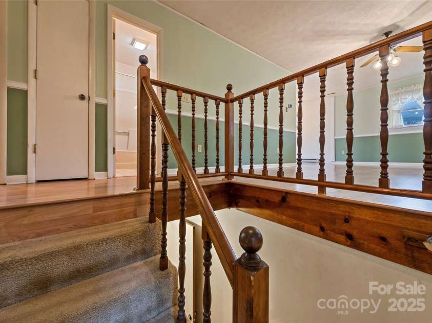 192 Poplar Drive, Clyde, NC 28721.  MLS# CAR4241660, YatesRealty ID 5252. 