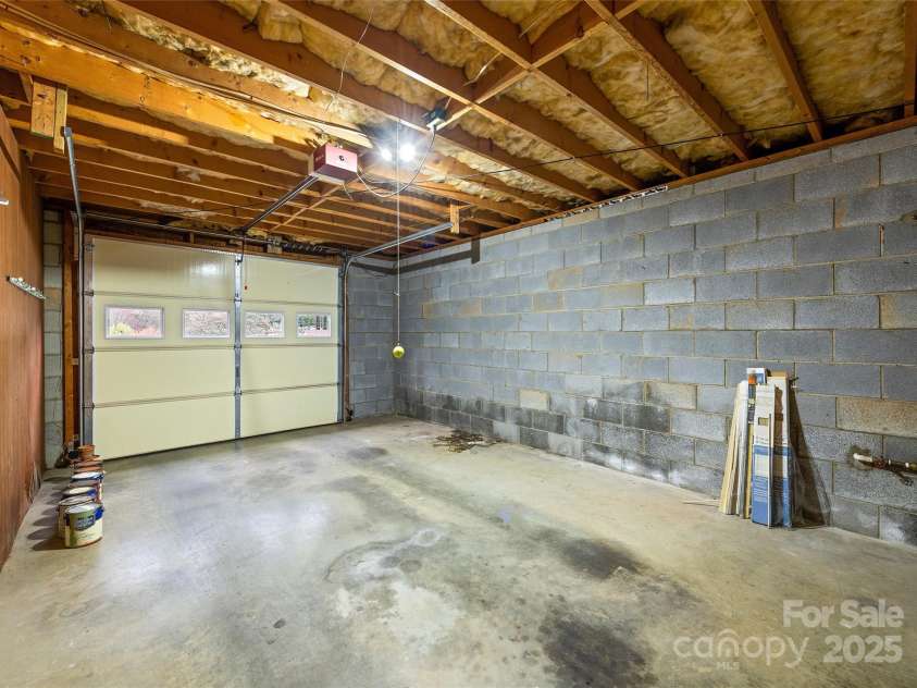 192 Poplar Drive, Clyde, NC 28721.  MLS# CAR4241660, YatesRealty ID 5252. 