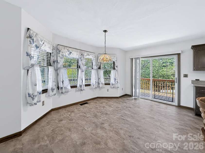 2008 Deep Woods Drive, Hendersonville, NC 28739.  MLS# CAR4424747, YatesRealty ID 52522. Dining room.