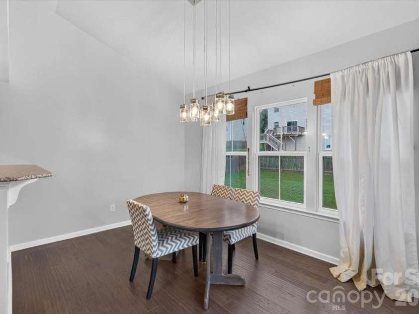 3527 Ettrick Place, Charlotte, NC 28278.  MLS# CAR4426928, YatesRealty ID 52524. 