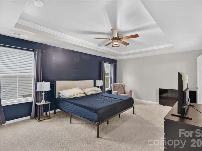 3527 Ettrick Place, Charlotte, NC 28278.  MLS# CAR4426928, YatesRealty ID 52524. 