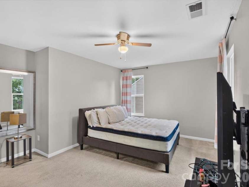 3527 Ettrick Place, Charlotte, NC 28278.  MLS# CAR4426928, YatesRealty ID 52524. 