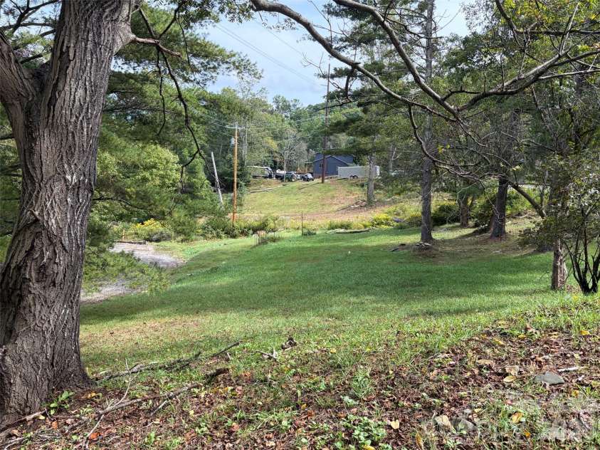 65 Passional Way, Burnsville, NC 28714.  MLS# CAR4427179, YatesRealty ID 52526. 2nd home site