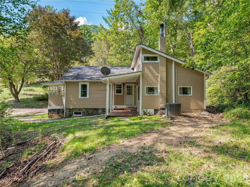 65 Passional Way, Burnsville, NC 28714.  MLS# CAR4427179, YatesRealty ID 52526. 
