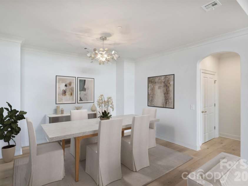 574 Church Street, Charlotte, NC 28202.  MLS# CAR4424316, YatesRealty ID 52529. 