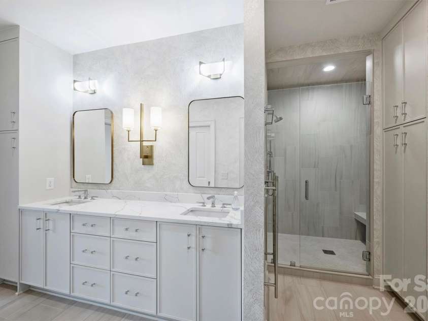 574 Church Street, Charlotte, NC 28202.  MLS# CAR4424316, YatesRealty ID 52529. 