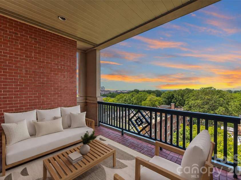 574 Church Street, Charlotte, NC 28202.  MLS# CAR4424316, YatesRealty ID 52529. 