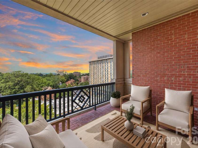 574 Church Street, Charlotte, NC 28202.  MLS# CAR4424316, YatesRealty ID 52529. 
