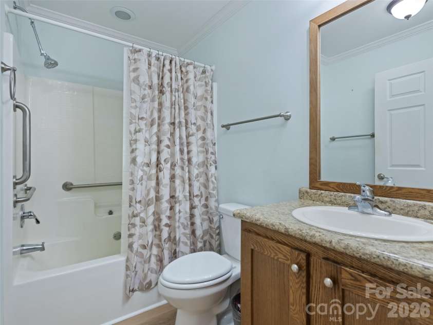 10 Enochs Way, Fletcher, NC 28732.  MLS# CAR4424550, YatesRealty ID 5253. 
