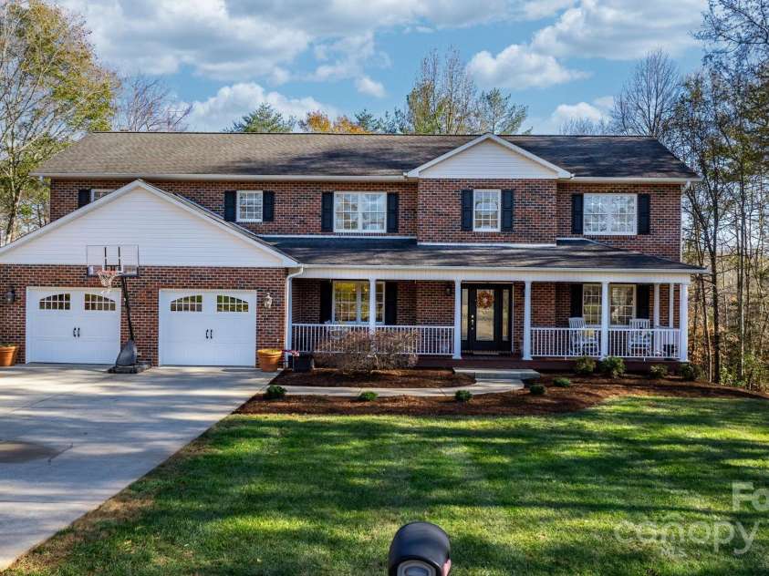 104 Clearwater Drive, Morganton, NC 28655.  MLS# CAR4205229, YatesRealty ID 5253. 