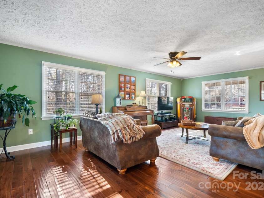 104 Clearwater Drive, Morganton, NC 28655.  MLS# CAR4205229, YatesRealty ID 5253. 