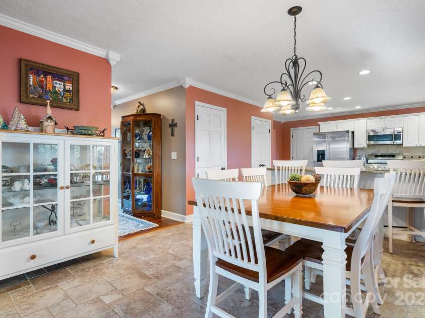 104 Clearwater Drive, Morganton, NC 28655.  MLS# CAR4205229, YatesRealty ID 5253. 