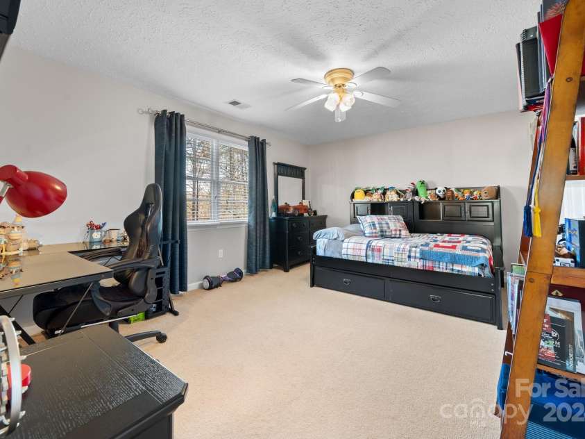 104 Clearwater Drive, Morganton, NC 28655.  MLS# CAR4205229, YatesRealty ID 5253. 