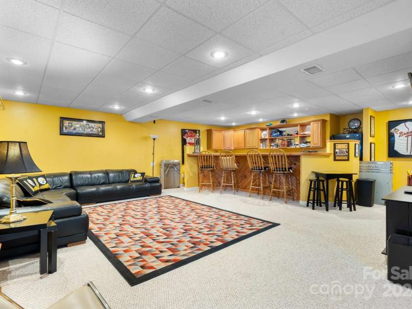 104 Clearwater Drive, Morganton, NC 28655.  MLS# CAR4205229, YatesRealty ID 5253. 