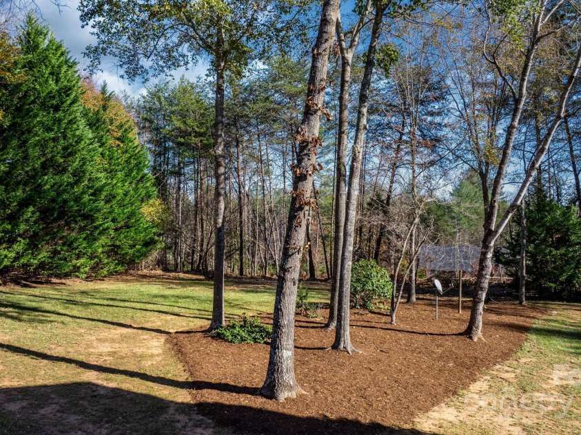 104 Clearwater Drive, Morganton, NC 28655.  MLS# CAR4205229, YatesRealty ID 5253. 