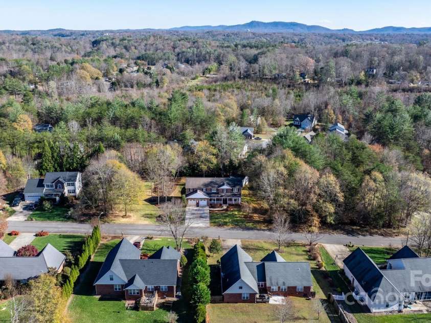 104 Clearwater Drive, Morganton, NC 28655.  MLS# CAR4205229, YatesRealty ID 5253. 