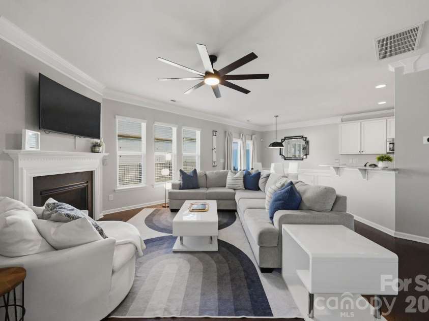1827 Royal Gorge Avenue, Charlotte, NC 28210.  MLS# CAR4425966, YatesRealty ID 52530. 