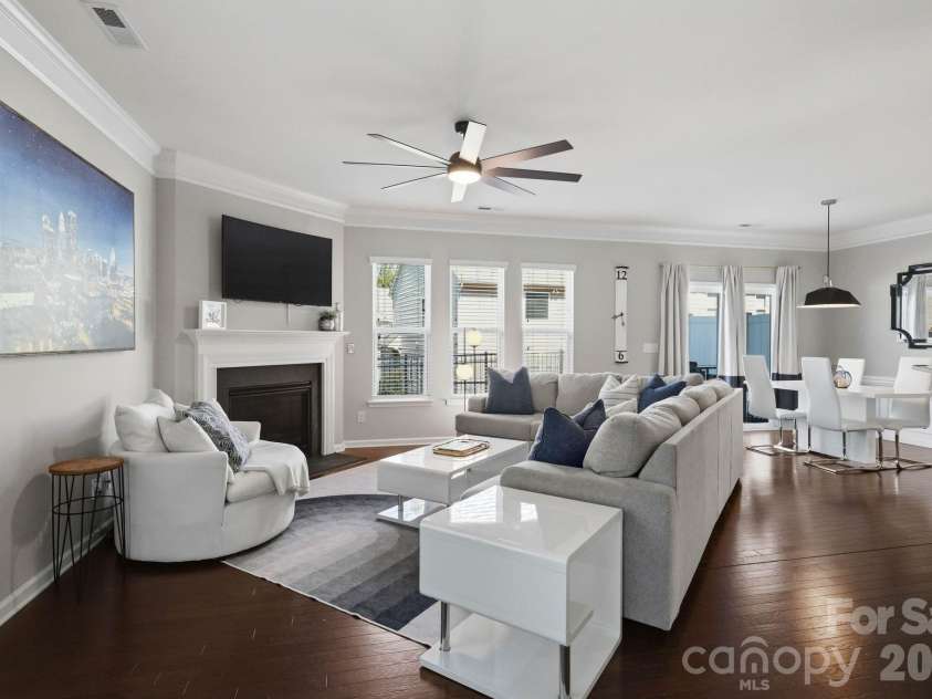 1827 Royal Gorge Avenue, Charlotte, NC 28210.  MLS# CAR4425966, YatesRealty ID 52530. 