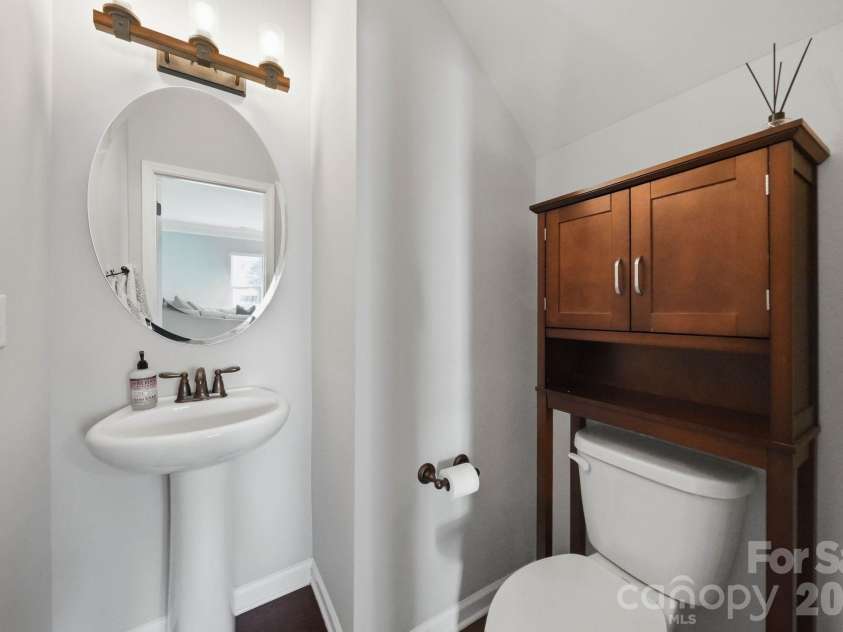 1827 Royal Gorge Avenue, Charlotte, NC 28210.  MLS# CAR4425966, YatesRealty ID 52530. 