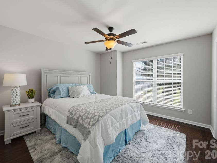 1827 Royal Gorge Avenue, Charlotte, NC 28210.  MLS# CAR4425966, YatesRealty ID 52530. 